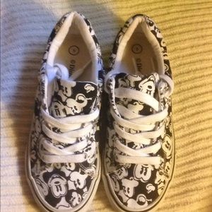 Mickey Mouse shoes